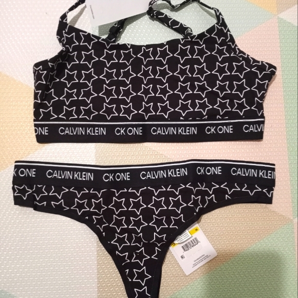 CALVIN KLEIN BRA AND MATCHING THONG SIZE M - Picture 4 of 8